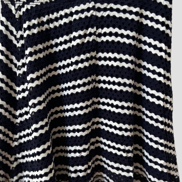 AQUA DARK NAVY & WHITE FLARED SKIRT SIZE GIRLS SIZE M - Picture 12 of 14